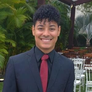 Meet your Posher, Marcus vinicius